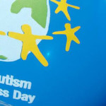 Az autizmus világnapja: konferencia és közös gitározás pénteken