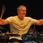 Carl Palmer az A38 hajón ad koncertet